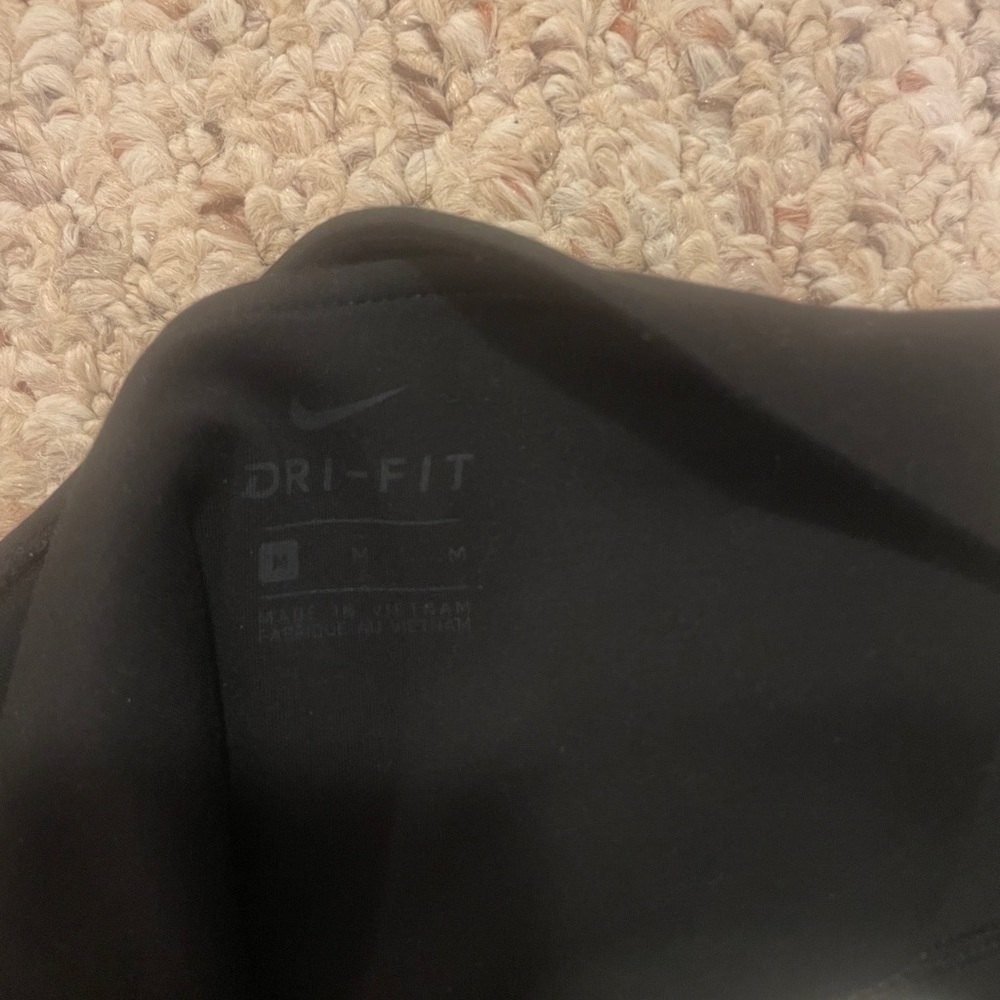 black nike leggings